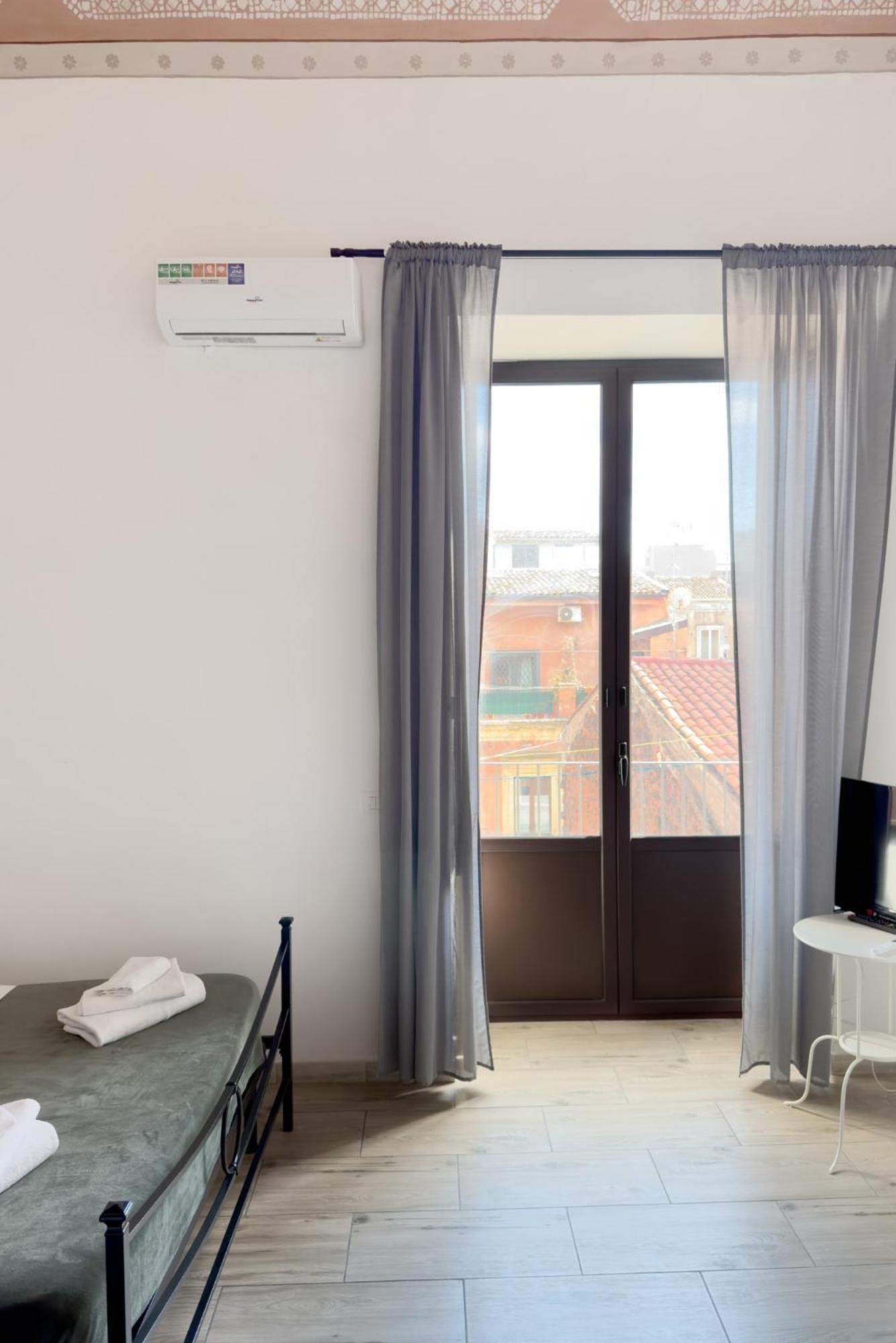 Casa L'8 Lägenhet Catania Exteriör bild